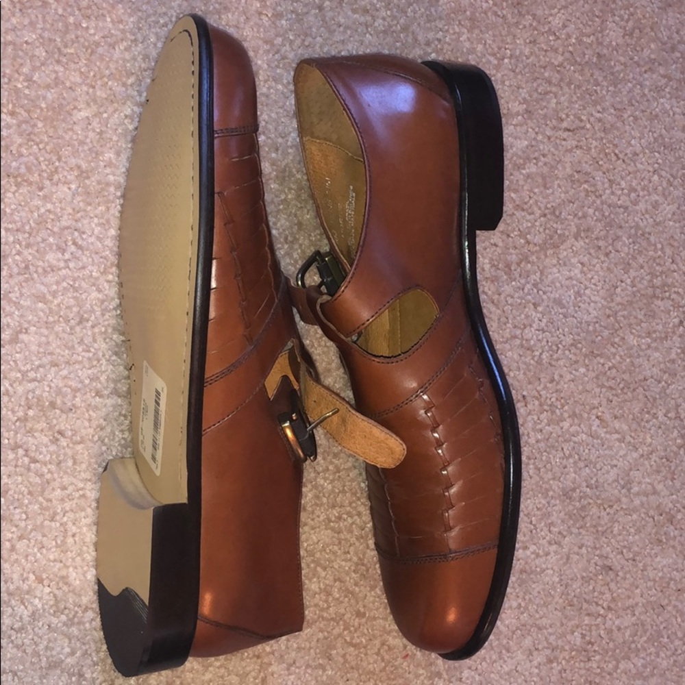 Men’s dress shoes